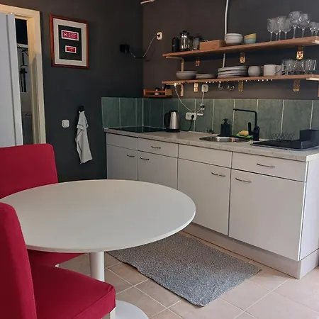 Apartment Andorina 1km From Arrifana